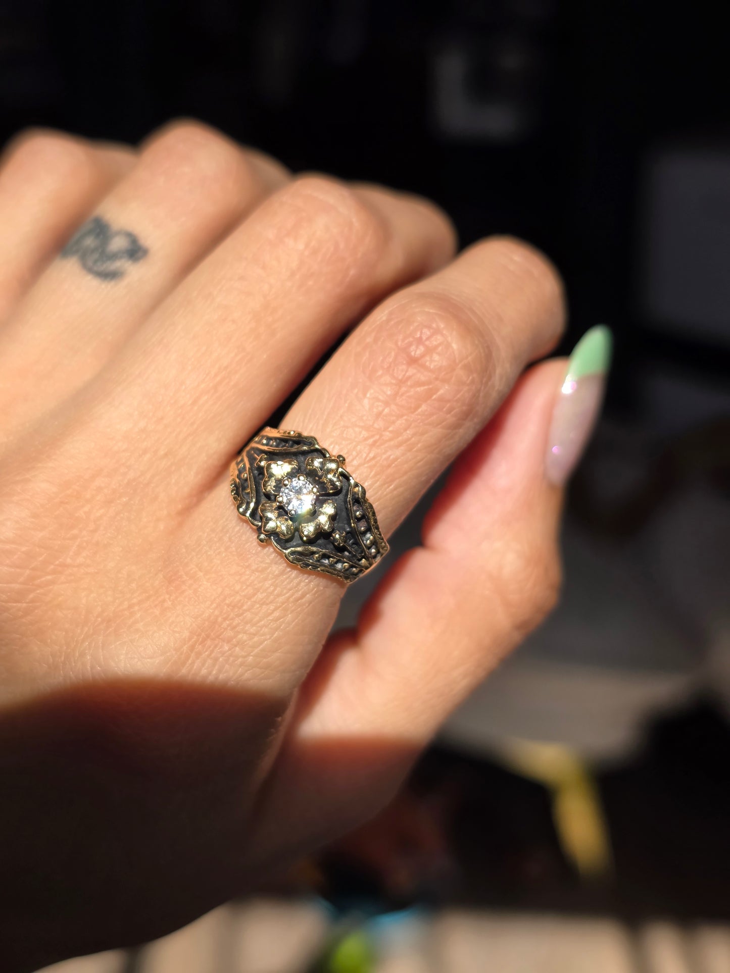 Awesome 14k Gold Diamond Blacked Out Oxidized Flower Statement Ring Size 4.5
