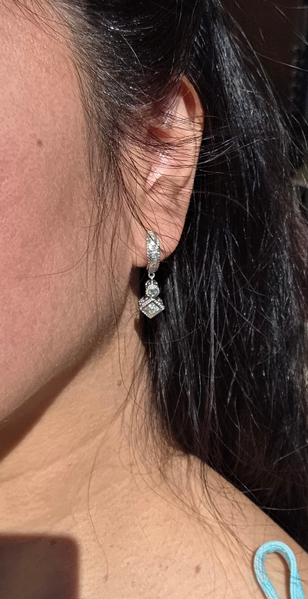 Lovely 14k White Gold Diamond Huggie Drop Dangle Geometric Earrings