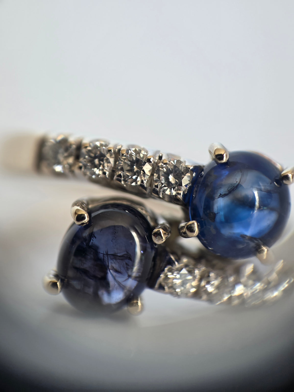Gorgeous 18k White Gold 2.04TCW Natural Sapphire Cabochon & Diamond Bypass Statement Ring Size 4.75