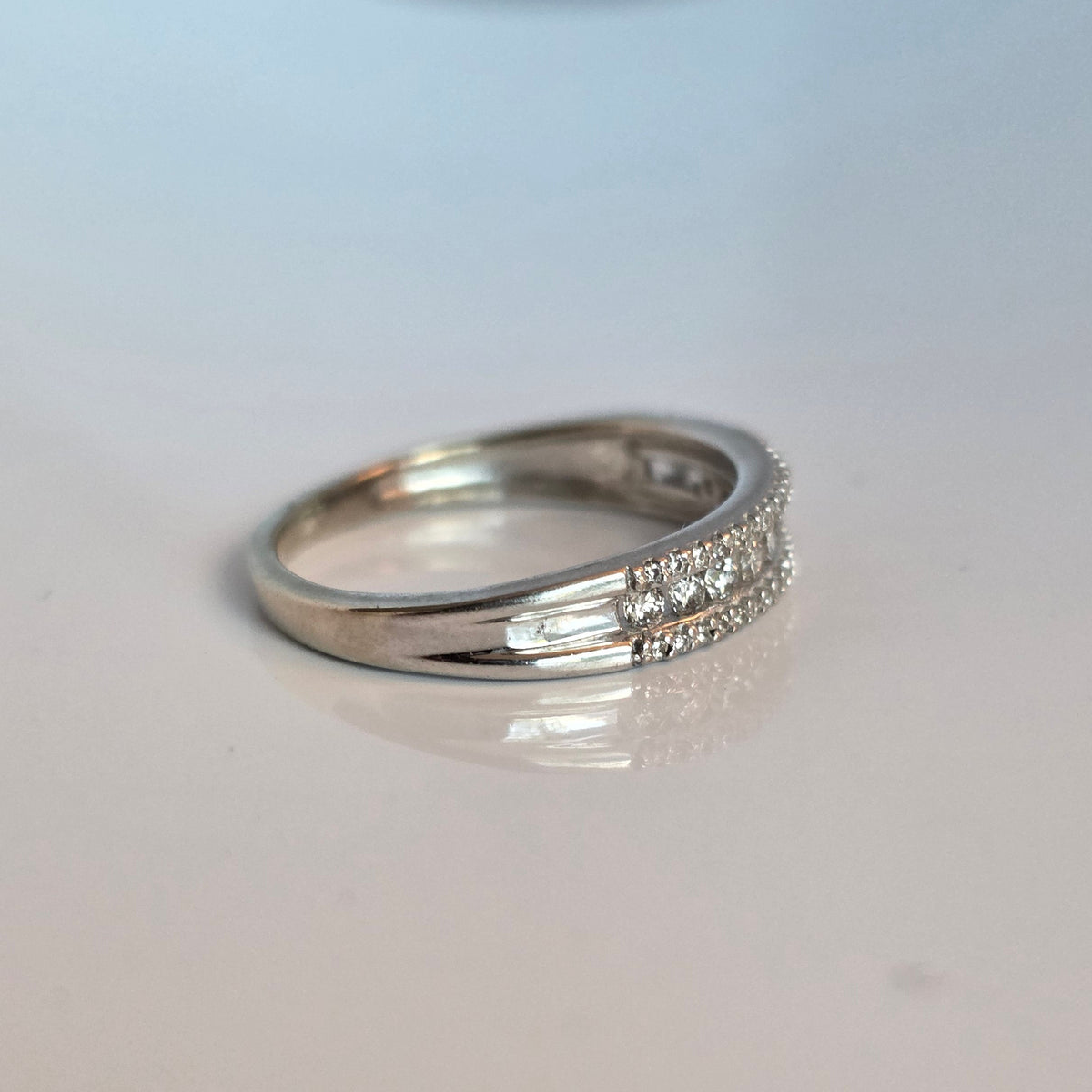 Beautiful Sparkling 14k White Gold Diamond Band Size 5.5