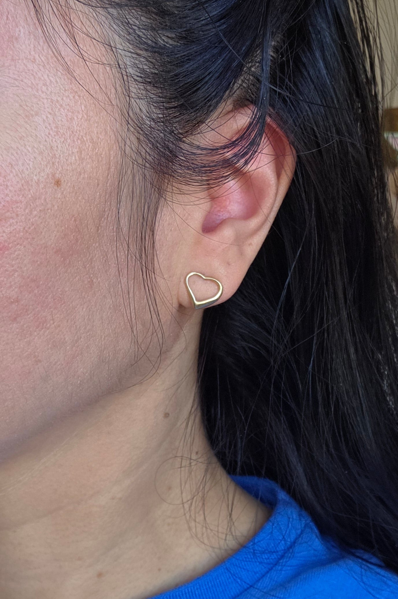 Lovely Minimalist Style Dainty 14K Gold Heart Cut Out Stud Earrings