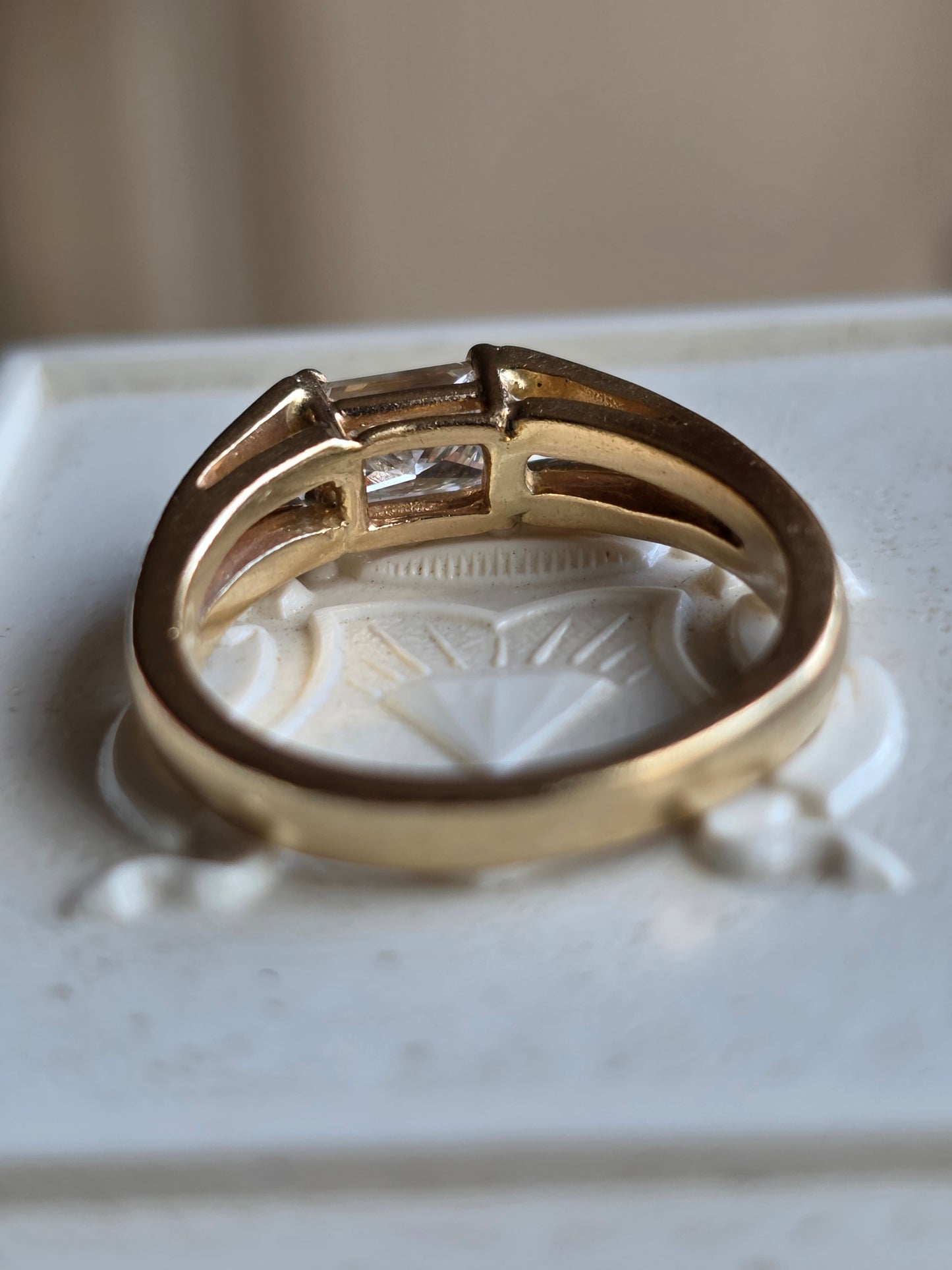 Beautiful 14k Gold East West Style 1/3ct Emerald Cut Diamond Ring Size 5.5