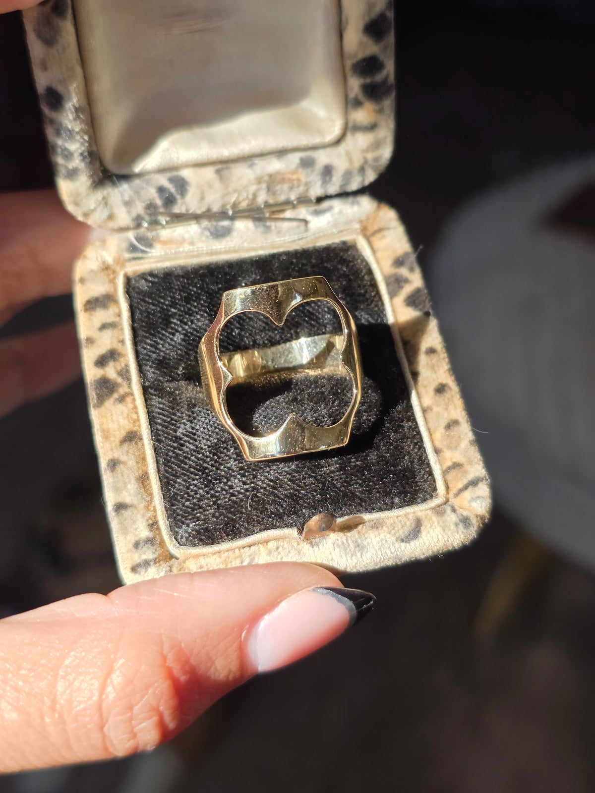 Awesome 14k Gold Clover CutOut Statement Ring Size 10