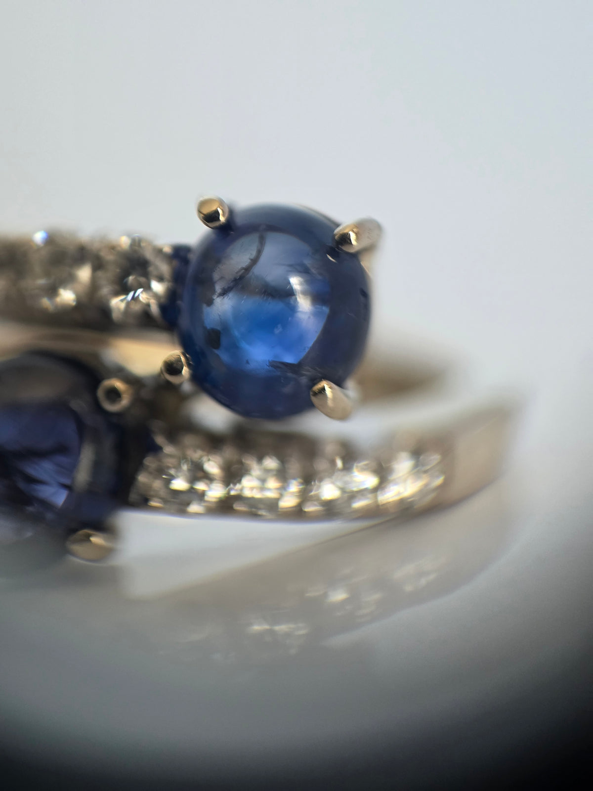Gorgeous 18k White Gold 2.04TCW Natural Sapphire Cabochon & Diamond Bypass Statement Ring Size 4.75