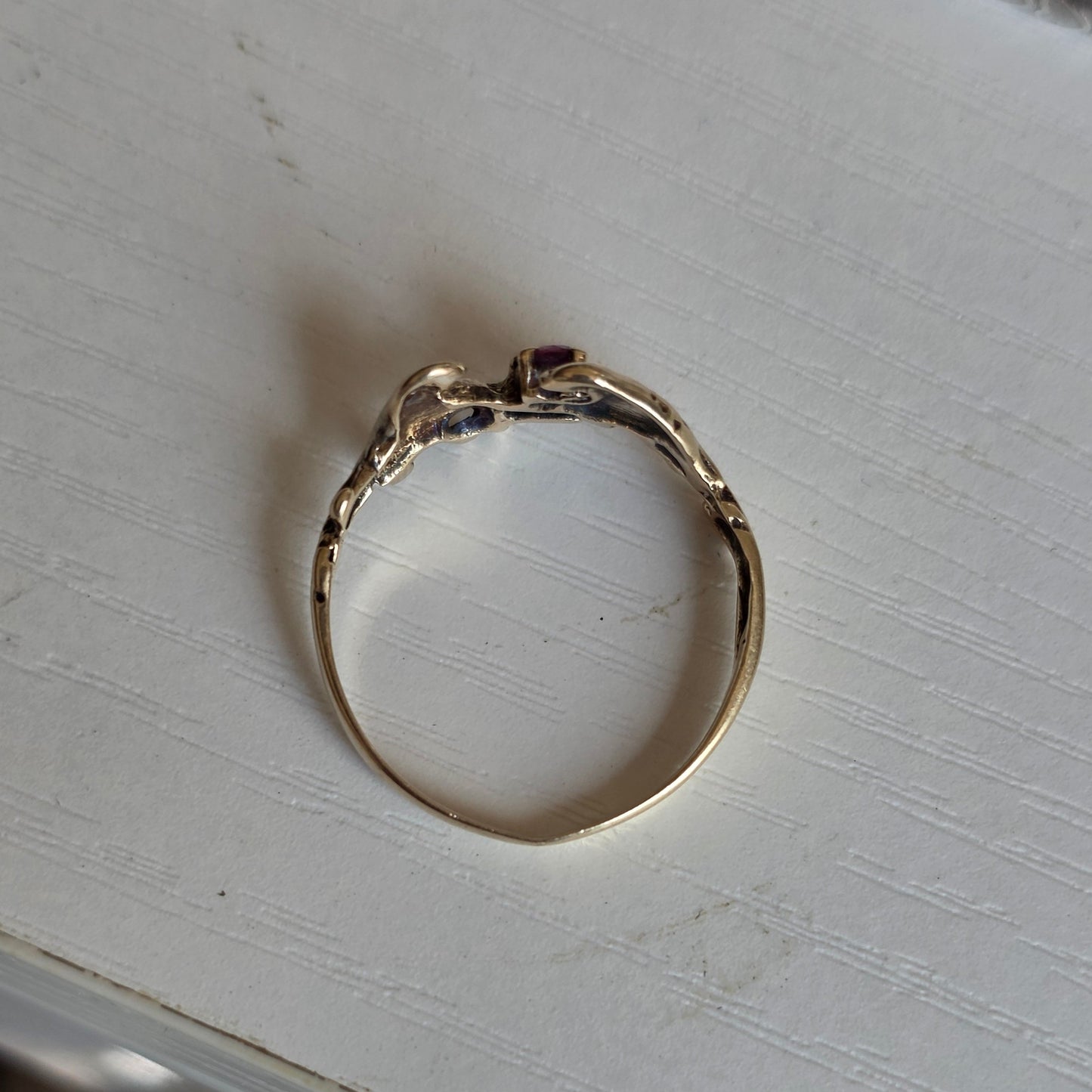 Lovely Vintage 10k Love Birds Topaz Accented Ring Size 8