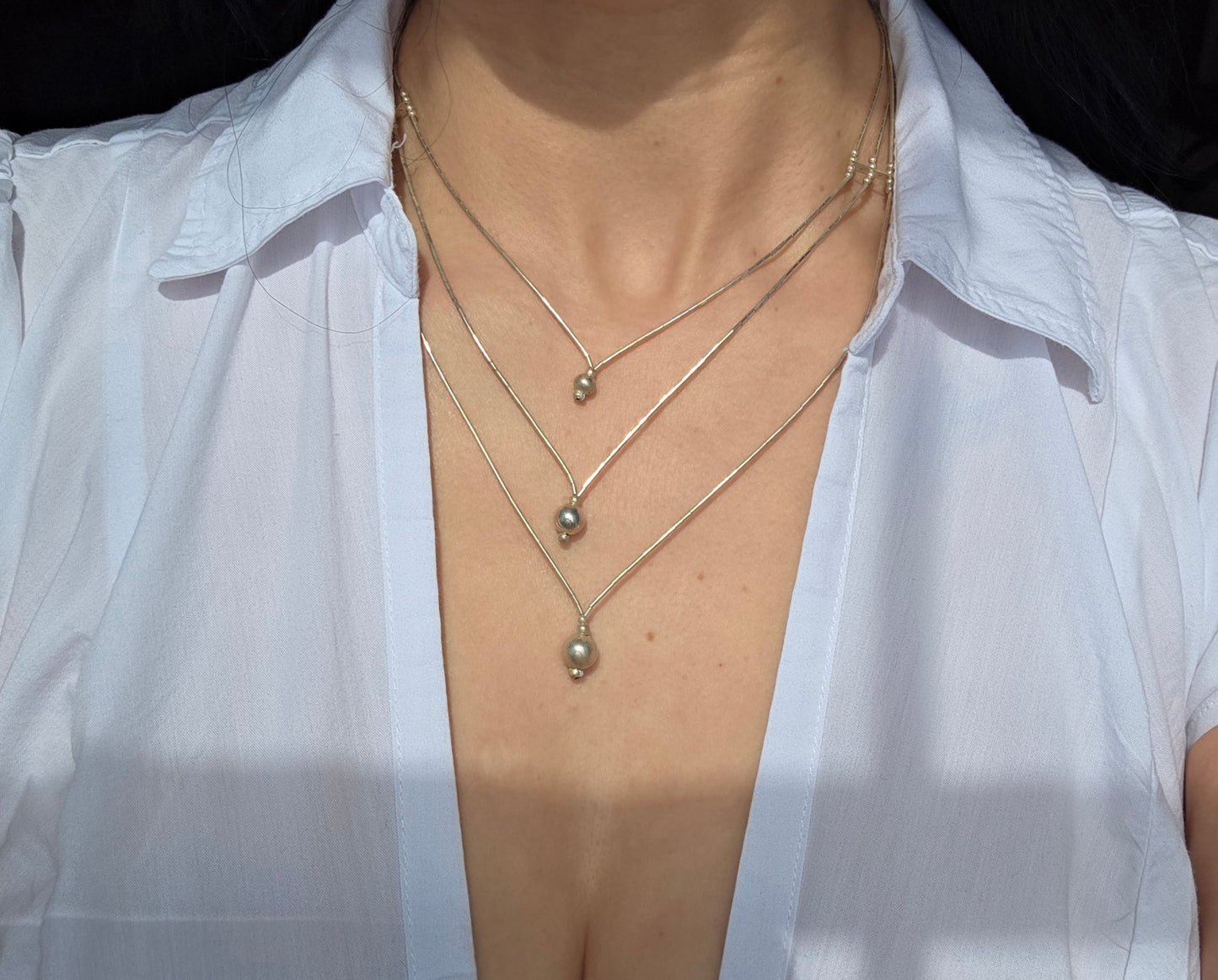 Pretty Vintage Liquid Silver Triple Strand Statement Necklace 16"