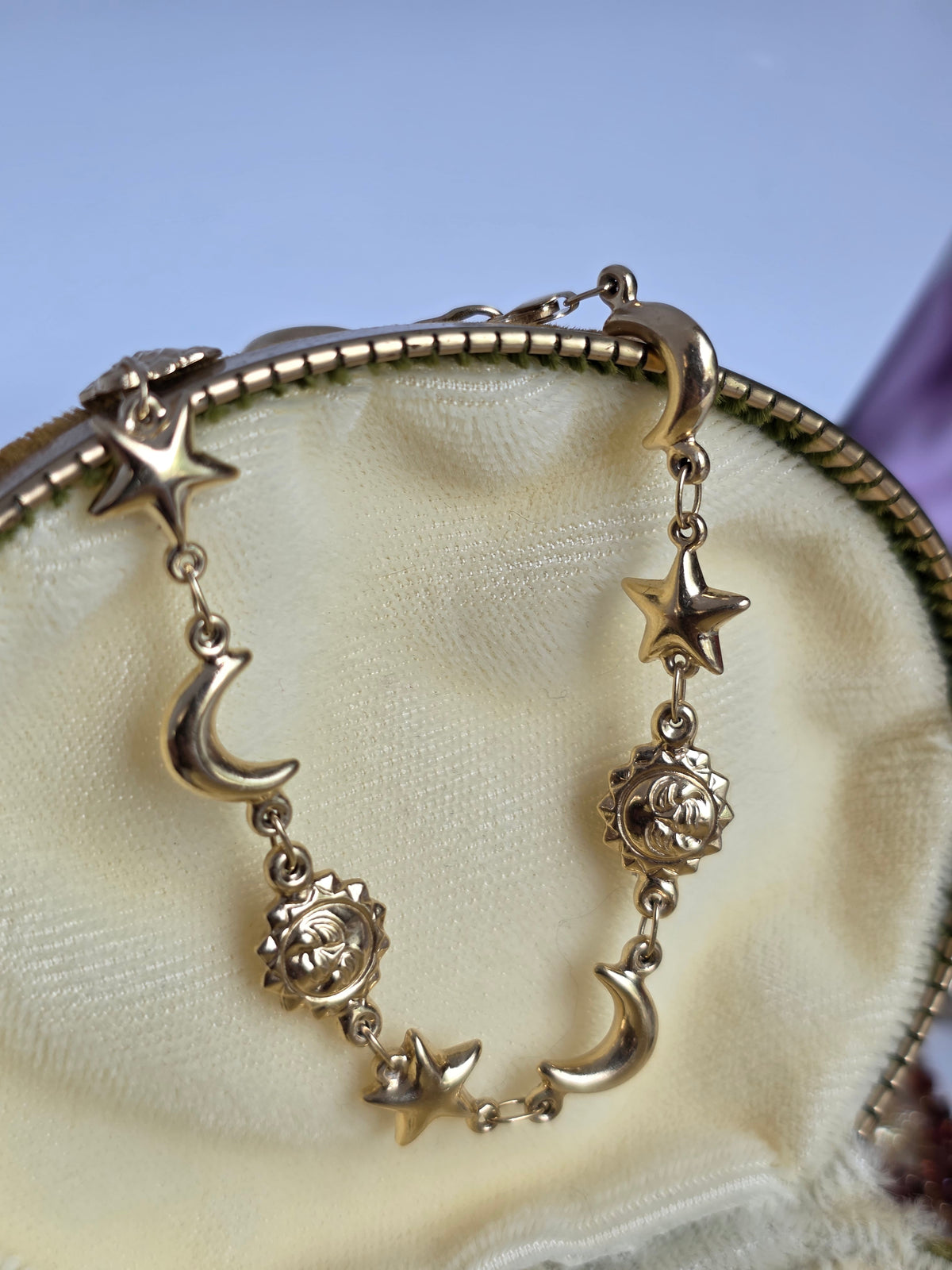 Beautiful 14k Gold Celestial Sun Star Puffy Moon Bracelet 6.75"