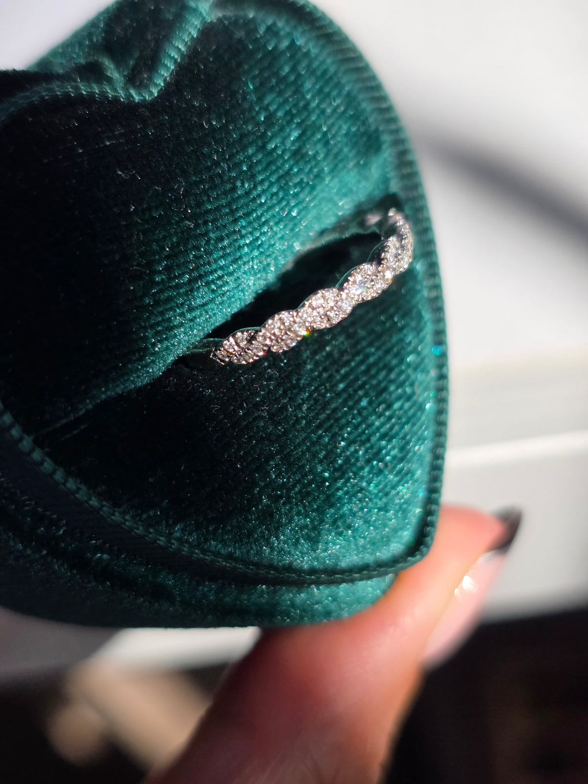 Gorgeous 14k White Gold Braided Diamond Anniversary Band Neil Lane Ring Size 6