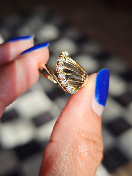 Vintage 14k Gold Diamond Fan Ring Size 5.5