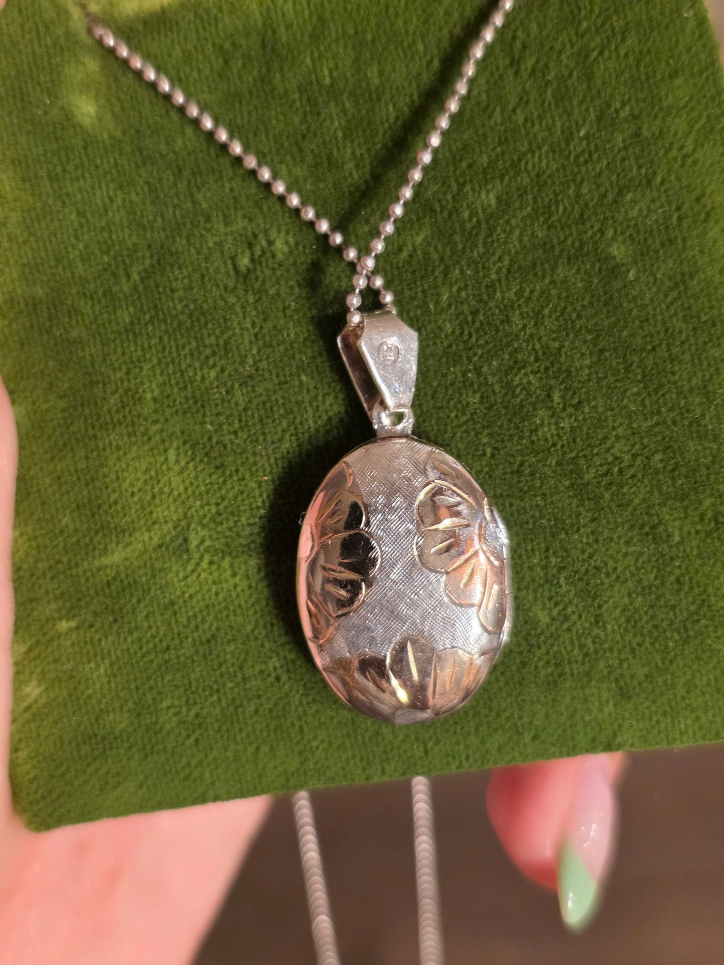 Pretty Floral Sterling Silver Oval Locket Pendant (NO CHAIN)