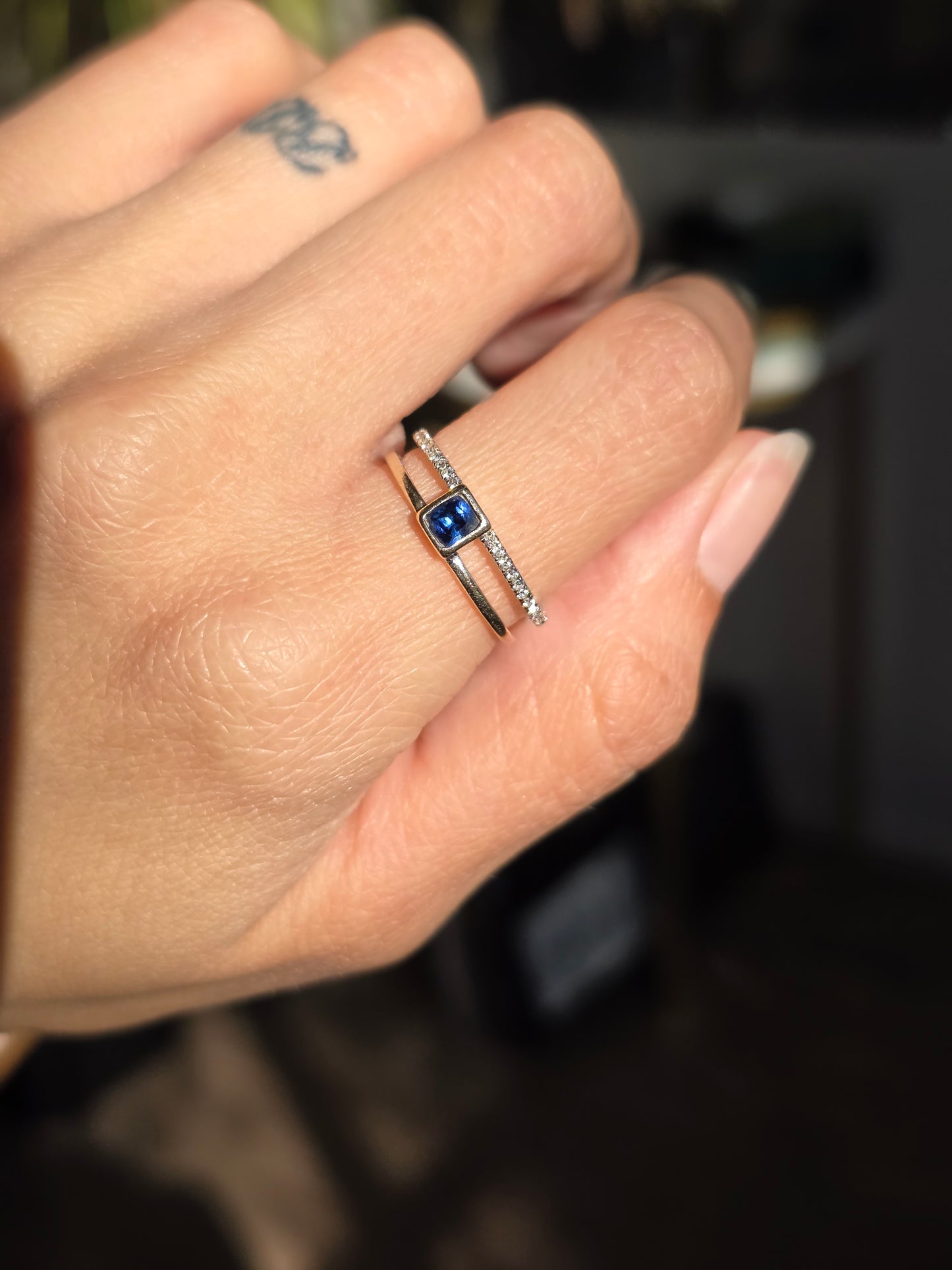 One-of-a-kind 18k White Gold Sapphire Diamond Double Band Ring Size 6.5