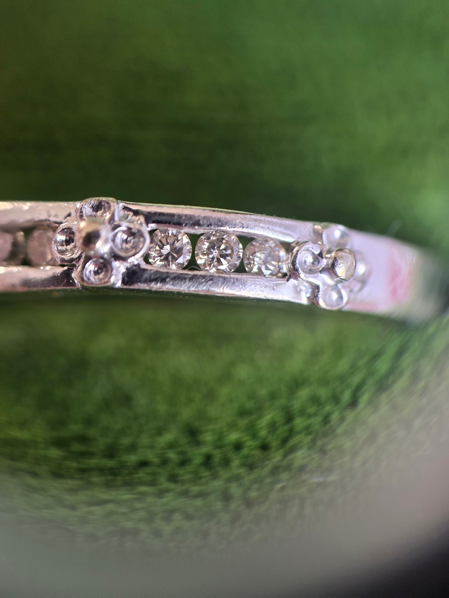 Pretty Flowers Diamond Stacker 10k White Gold Ring Size 7