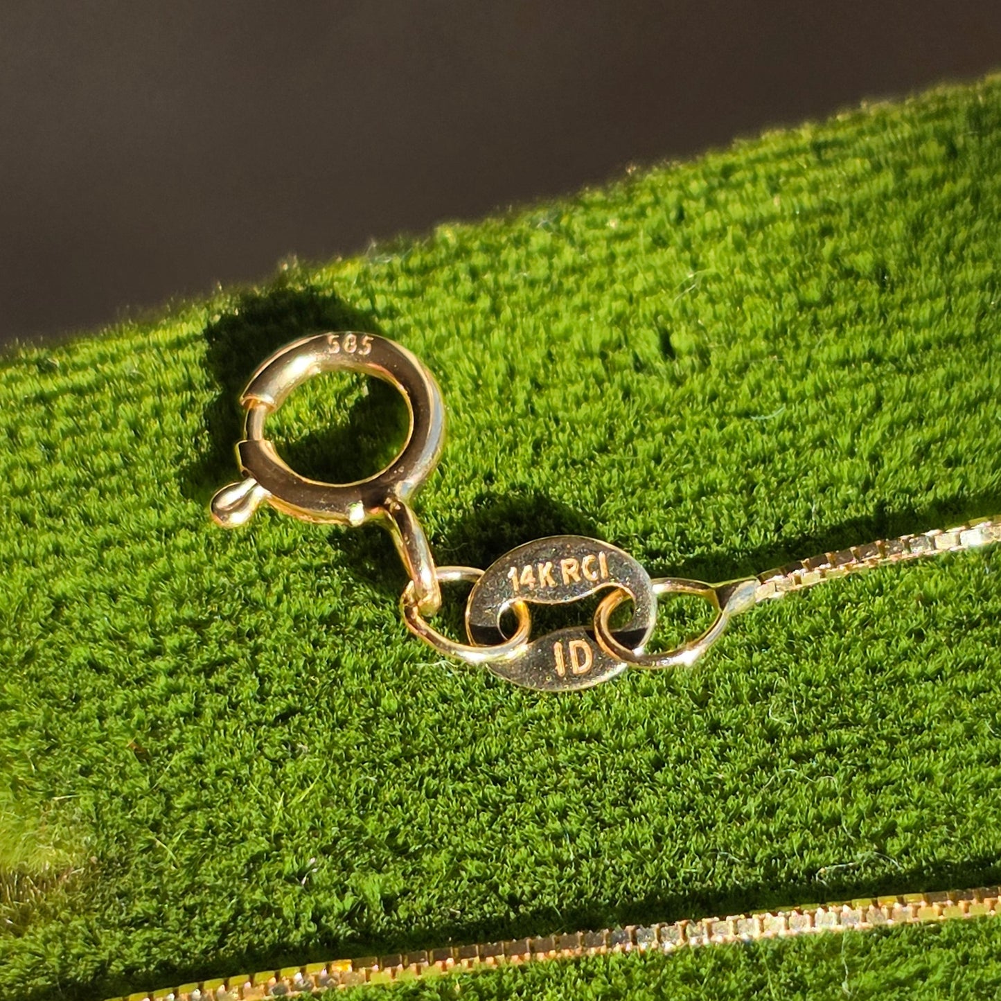 Classic 14k Gold Dainty Box Chain 16"