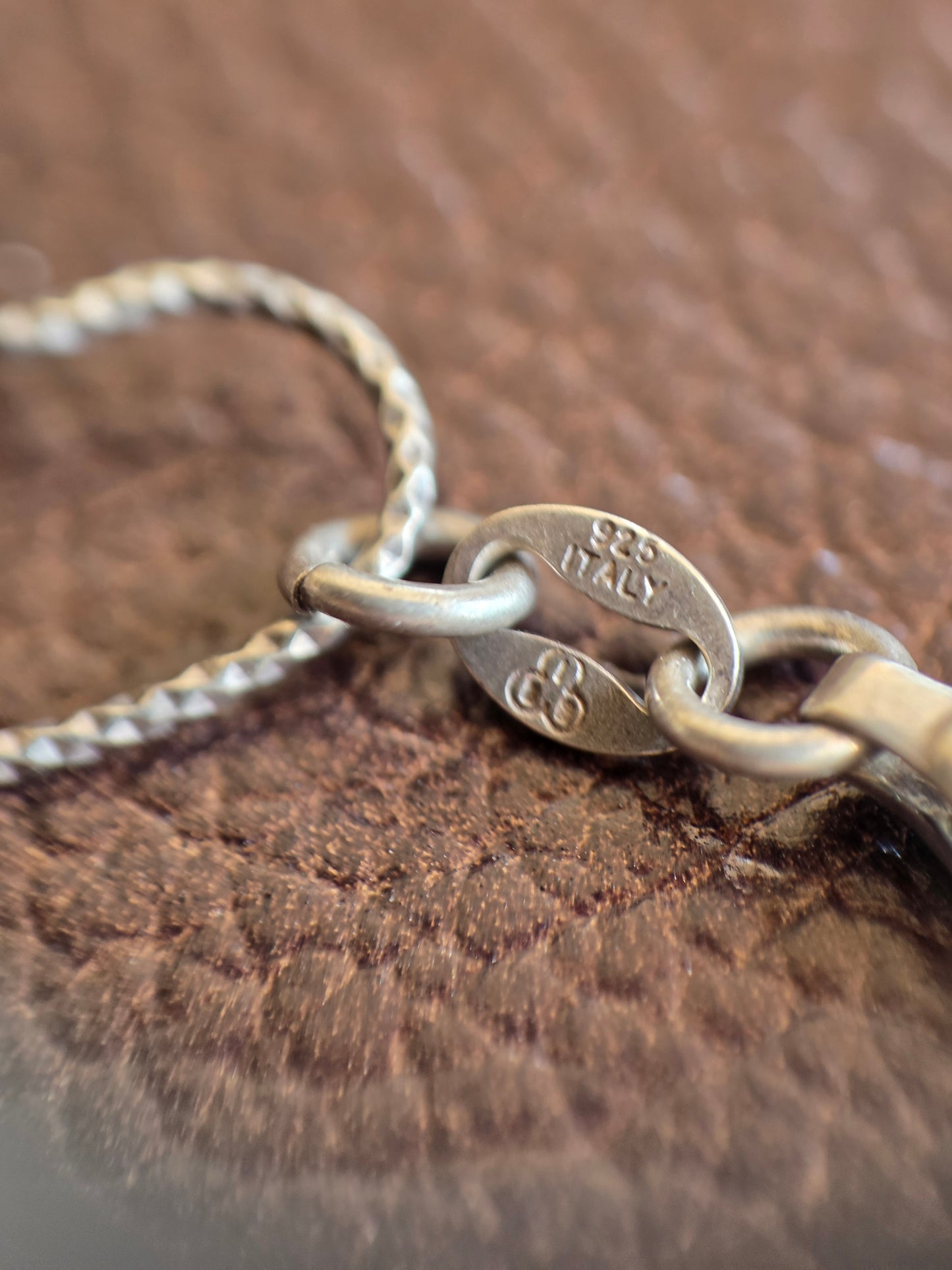 Pretty Sterling Silver Open Heart Link Textured Lightweight Bracelet 7.5"