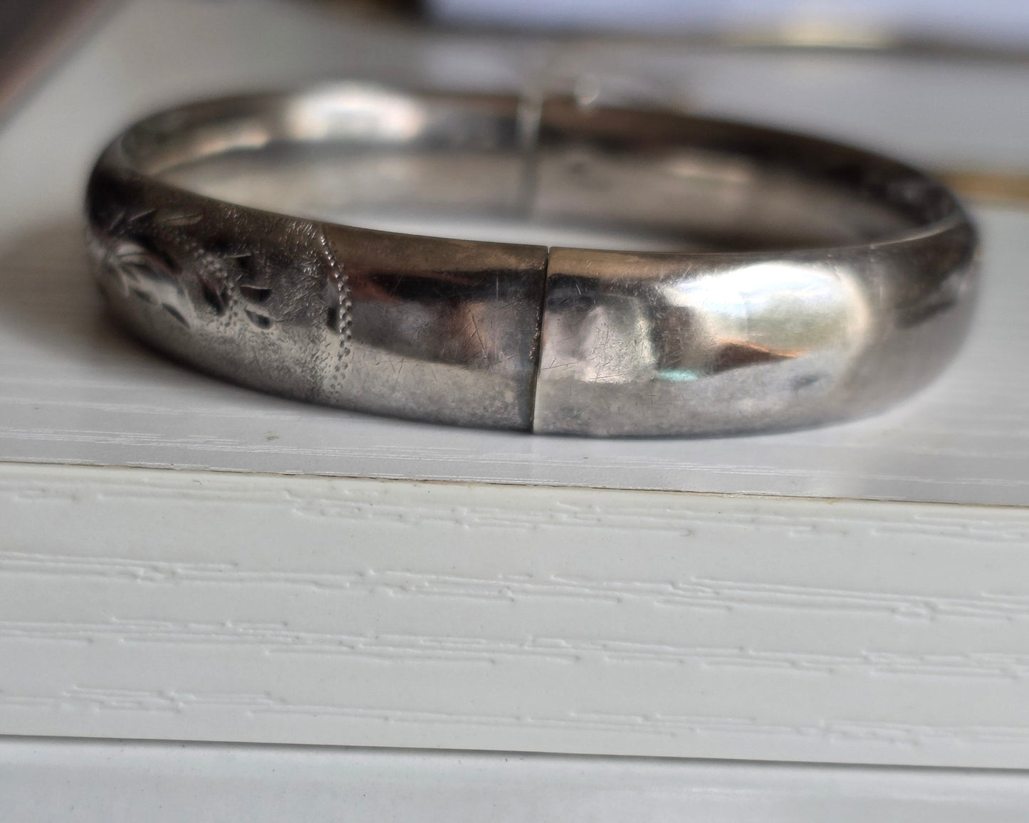 Beautiful Vintage Floral Etched Sterling Silver Bangle Bracelet 6.5"