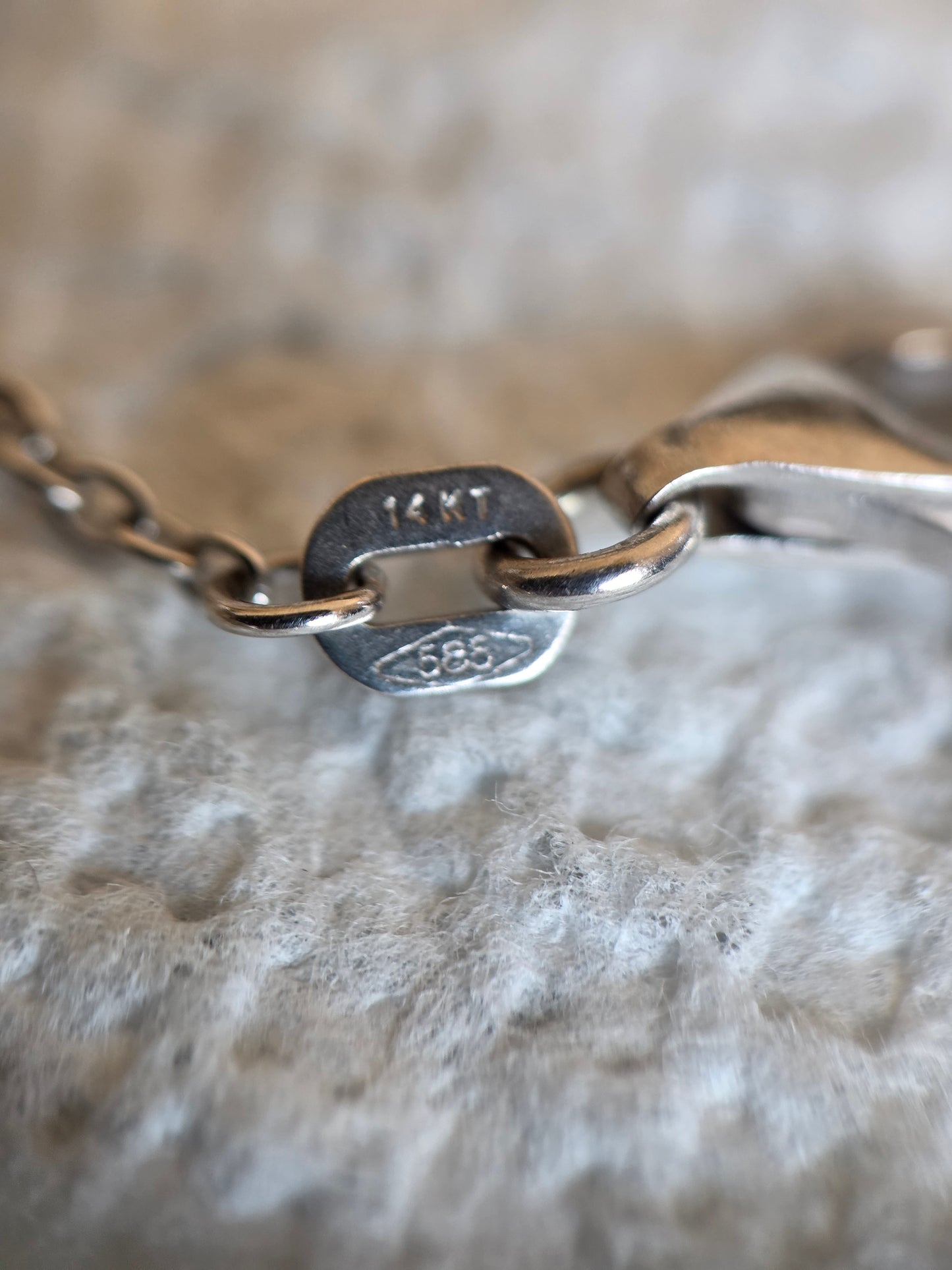 Sparkling White Gold Dainty .20CTW Diamond Cluster Pendant With Cable Chain 16" Necklace