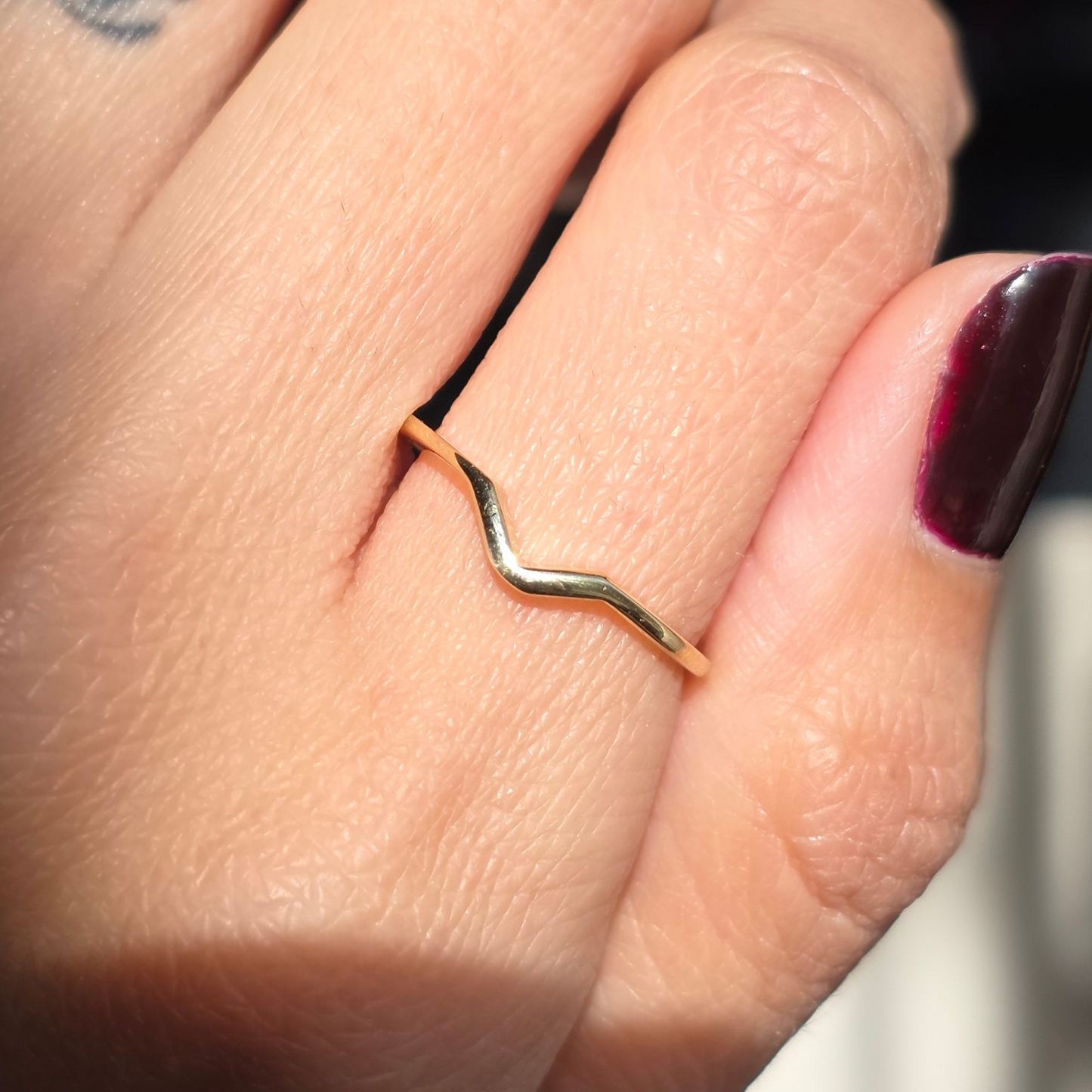 Lovely 14k Gold Simple Polished Curved Stacker Band Puzzle Ring Size 6.5