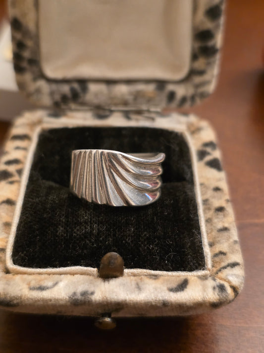 Modernist Style Ridged Sterling Silver Chunky 10mm Wide Band Size 5.25