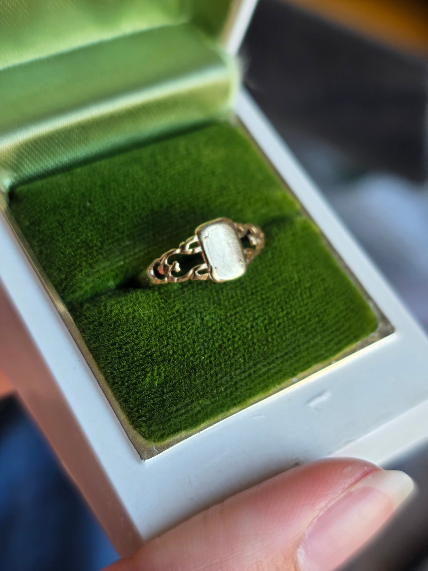 Pretty 10k Gold Blank Signet Ring Size 6.5