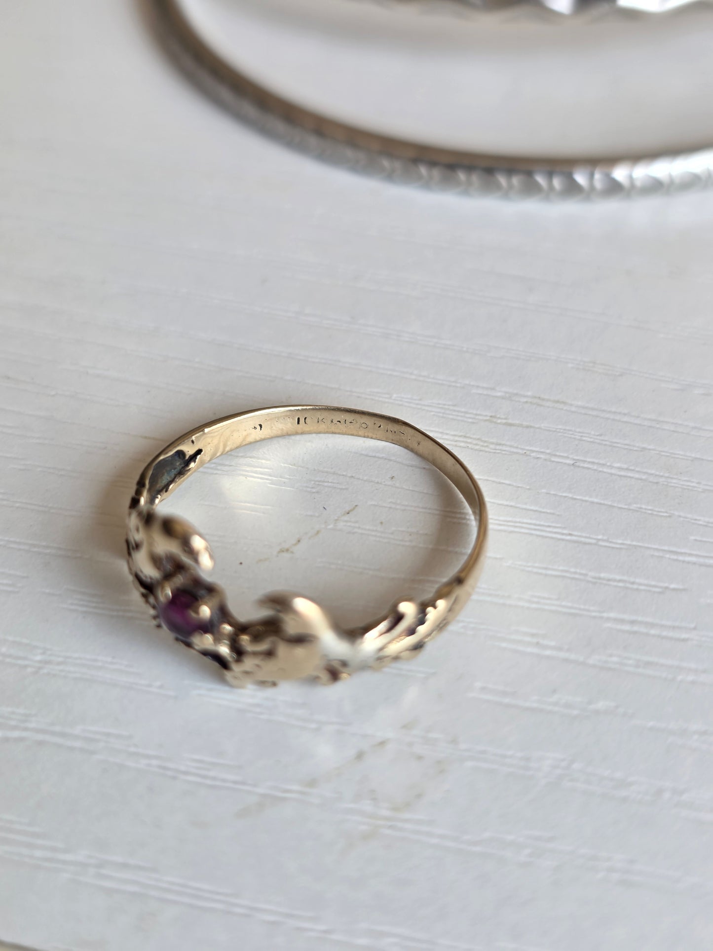 Lovely Vintage 10k Love Birds Topaz Accented Ring Size 8