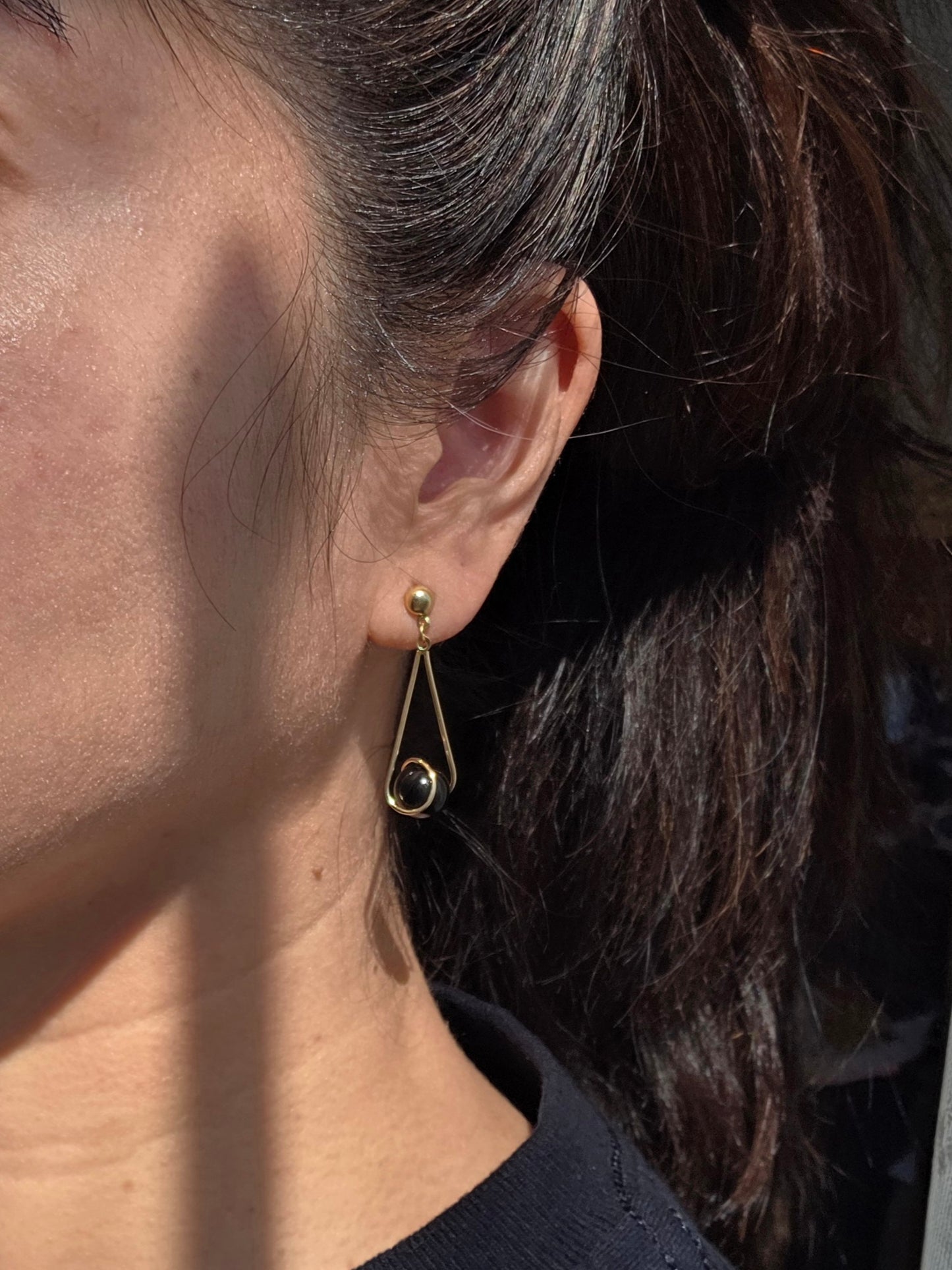 Elegant 14k Gold And Onyx Bead Dangle Teardrop Earrings