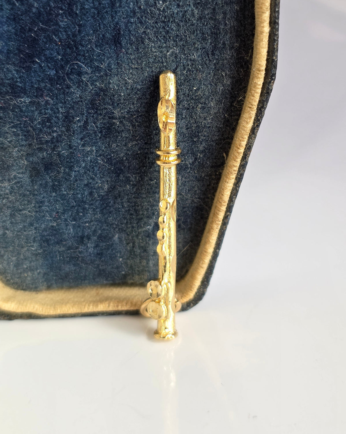 Adorable 14k Diamond Cut Textured Solid 3D Flute Charm (NO CHAIN)