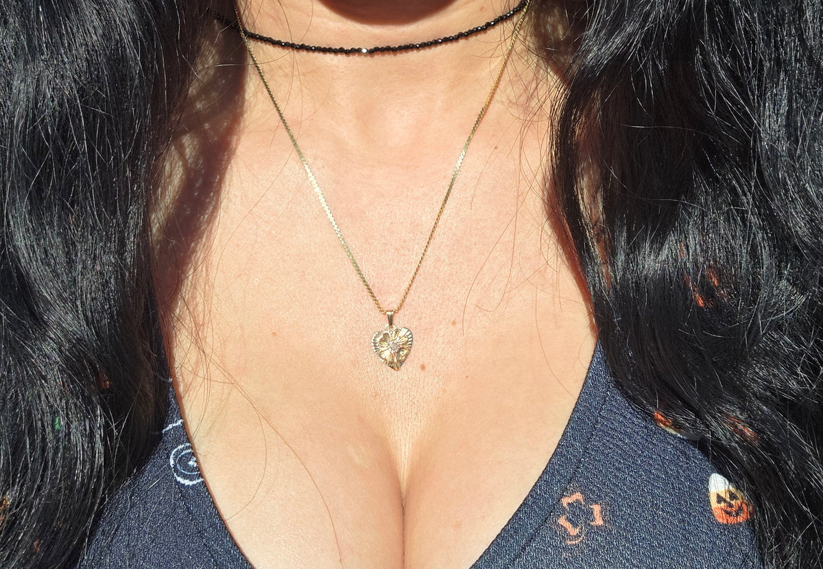 Vintage 10k Gold Dainty Diamond Accented Engine Turned Clover Heart Charm (NO CHAIN)