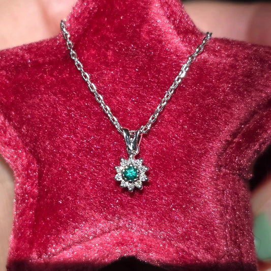 Gorgeous 18k White Gold Minimal Elegant Emerald Diamond Dainty  Pendant Necklace With Adjustable Biker Link Chain 16"/17"