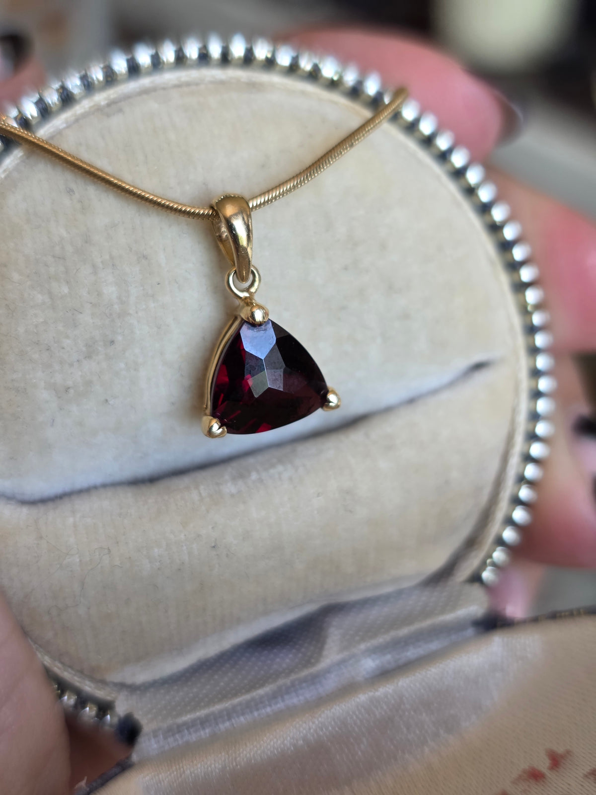 10k Gold Trillion Cut 2 Carat Garnet Solitaire Pendant (NO CHAIN)