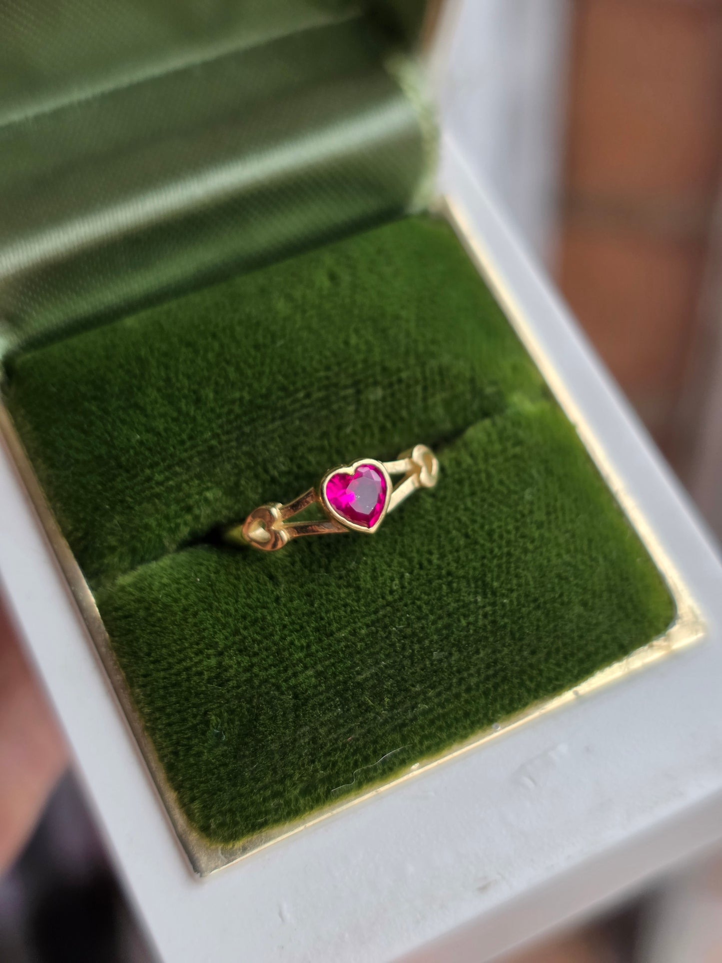 Adorable Vintage 10k Gold Heart Cut Ruby Signet Baby Pinky Midi Ring Size 3.5