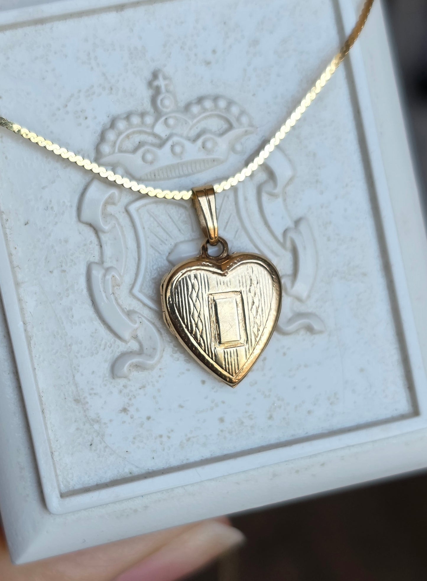 Pretty Vintage 10k Gold Heart Locket Pendant (NO CHAIN)