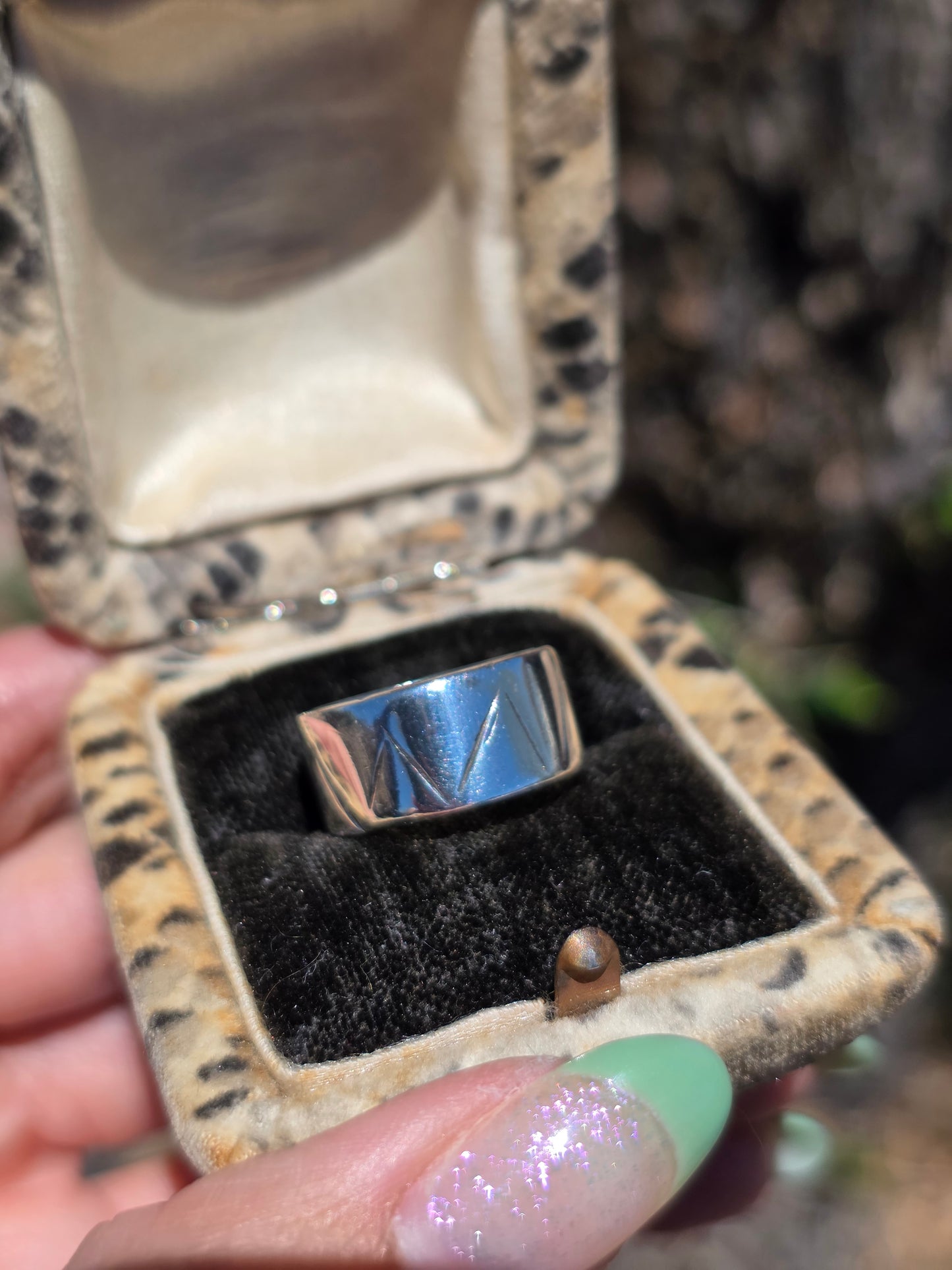 Vintage Zigzag Line Pattern Sterling Silver Cigar Band Ring Size 5.25