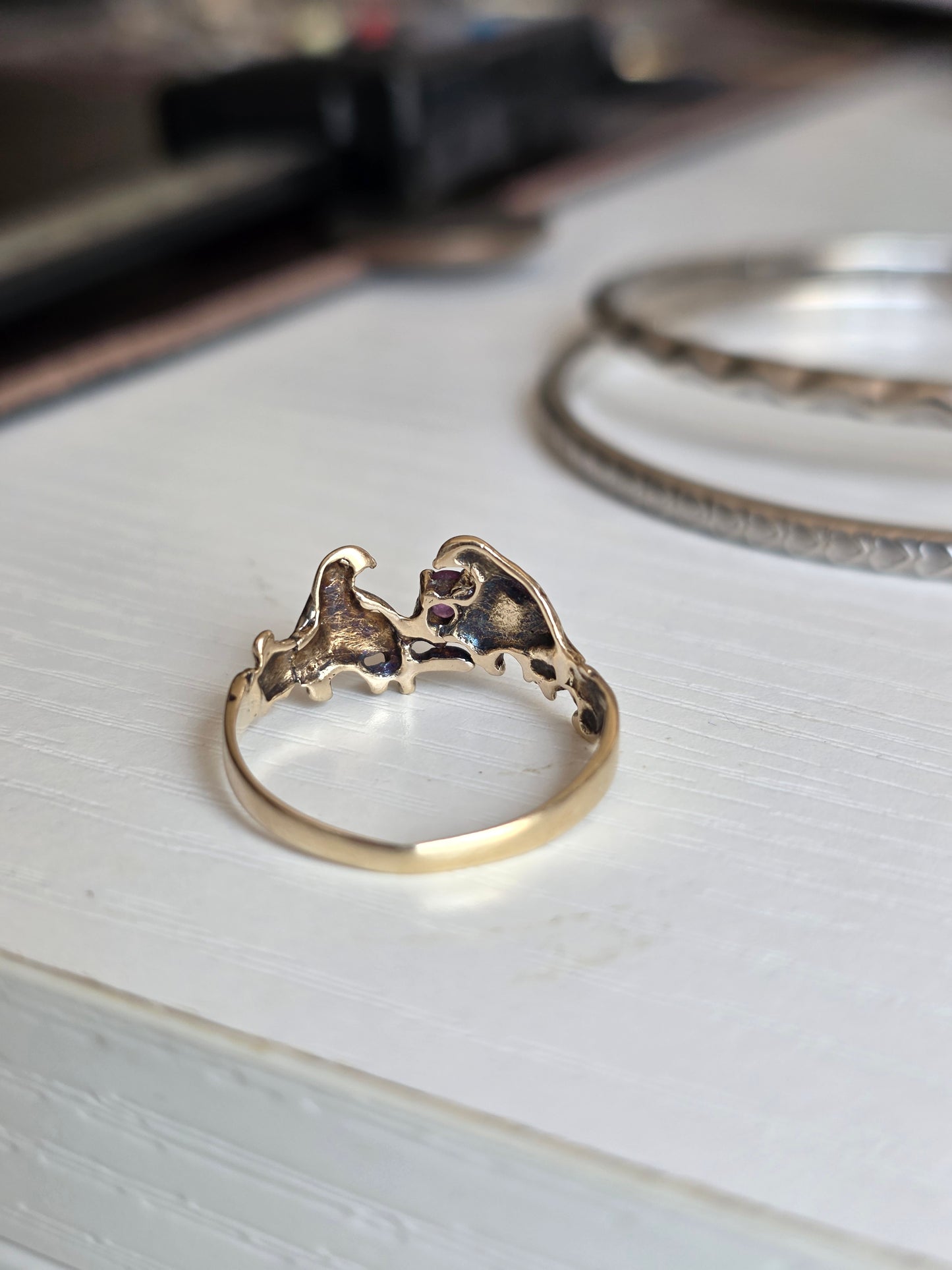 Lovely Vintage 10k Love Birds Topaz Accented Ring Size 8
