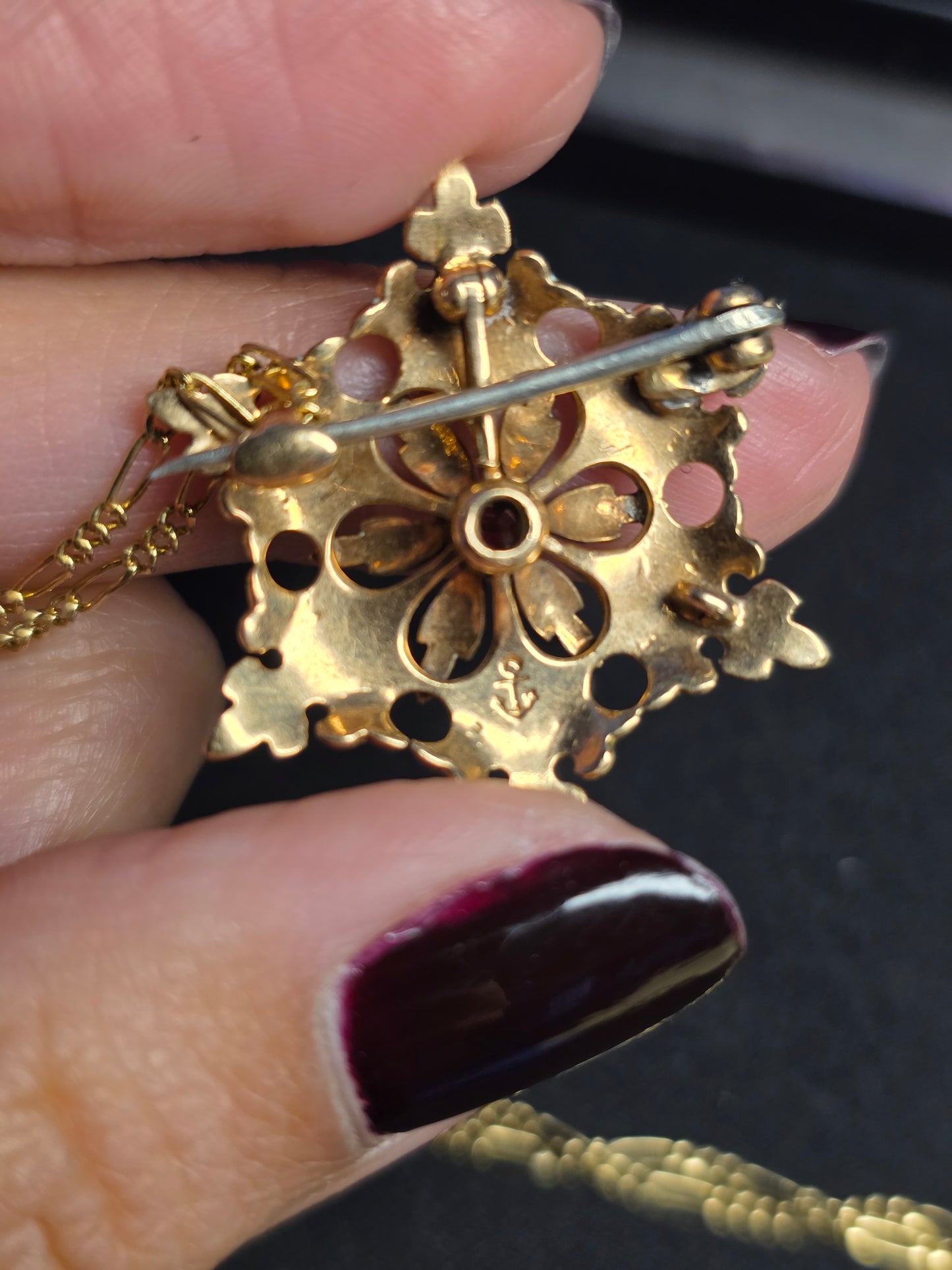 Pretty 10k Gold Enamel Seed Pearl and Garnet Star Brooch (NO CHAIN)