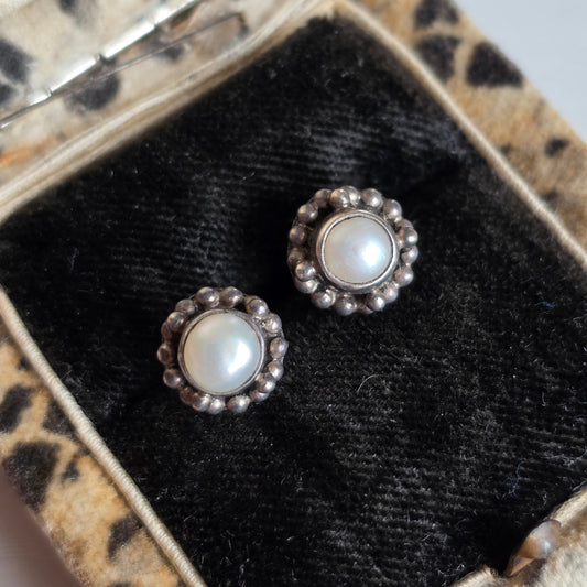 Pretty Sterling Silver Bezel Set Pearl Studs Earrings