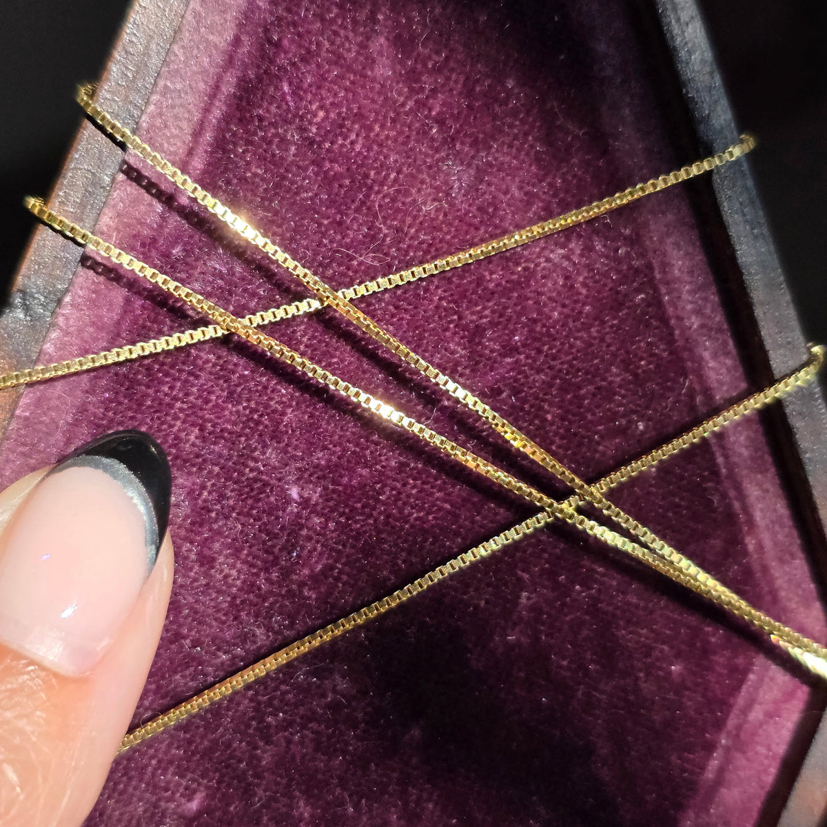 Lovely 14k Gold 24" UnoAerre 0.8mm Box Chain