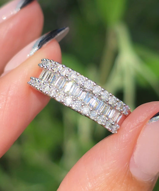 Stunning 1 Carat Total 14k White Gold Baguette Channel Set Diamond Band Size 5.25
