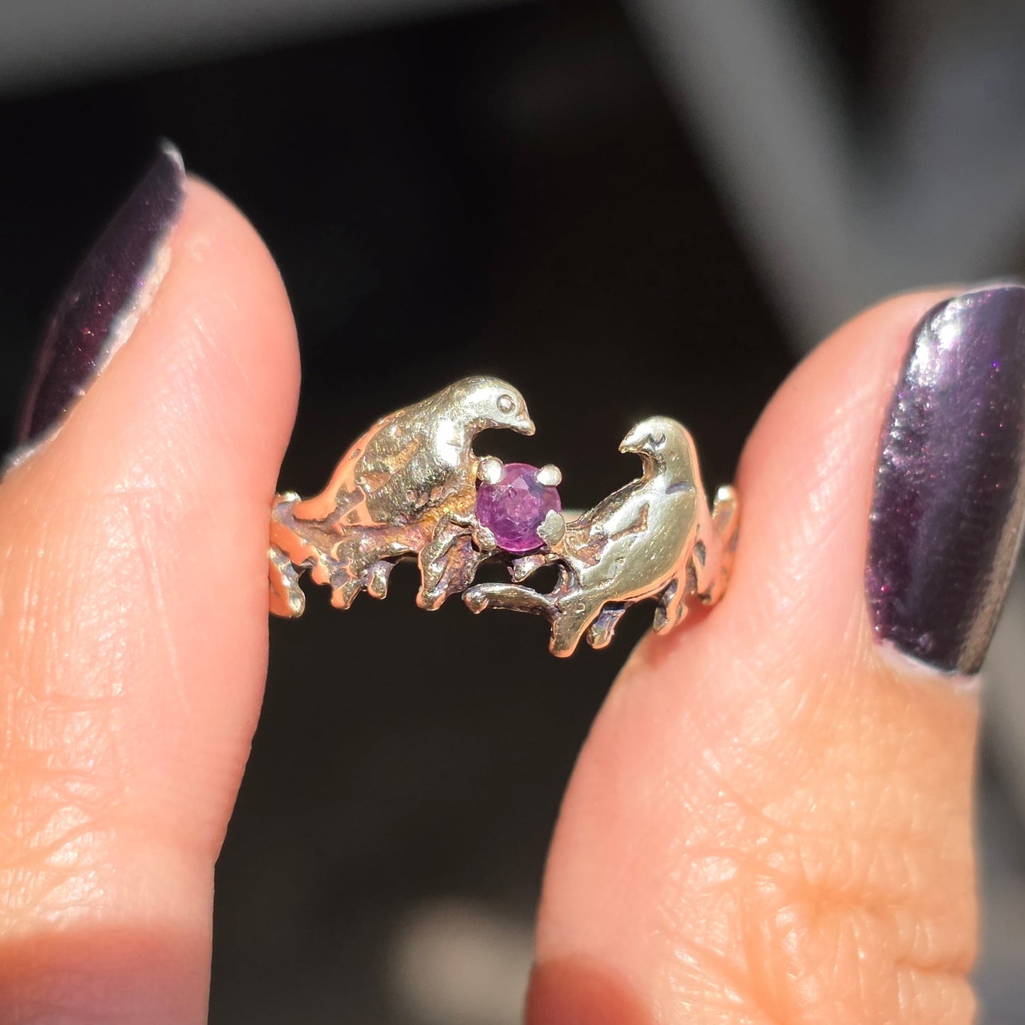 Lovely Vintage 10k Love Birds Topaz Accented Ring Size 8