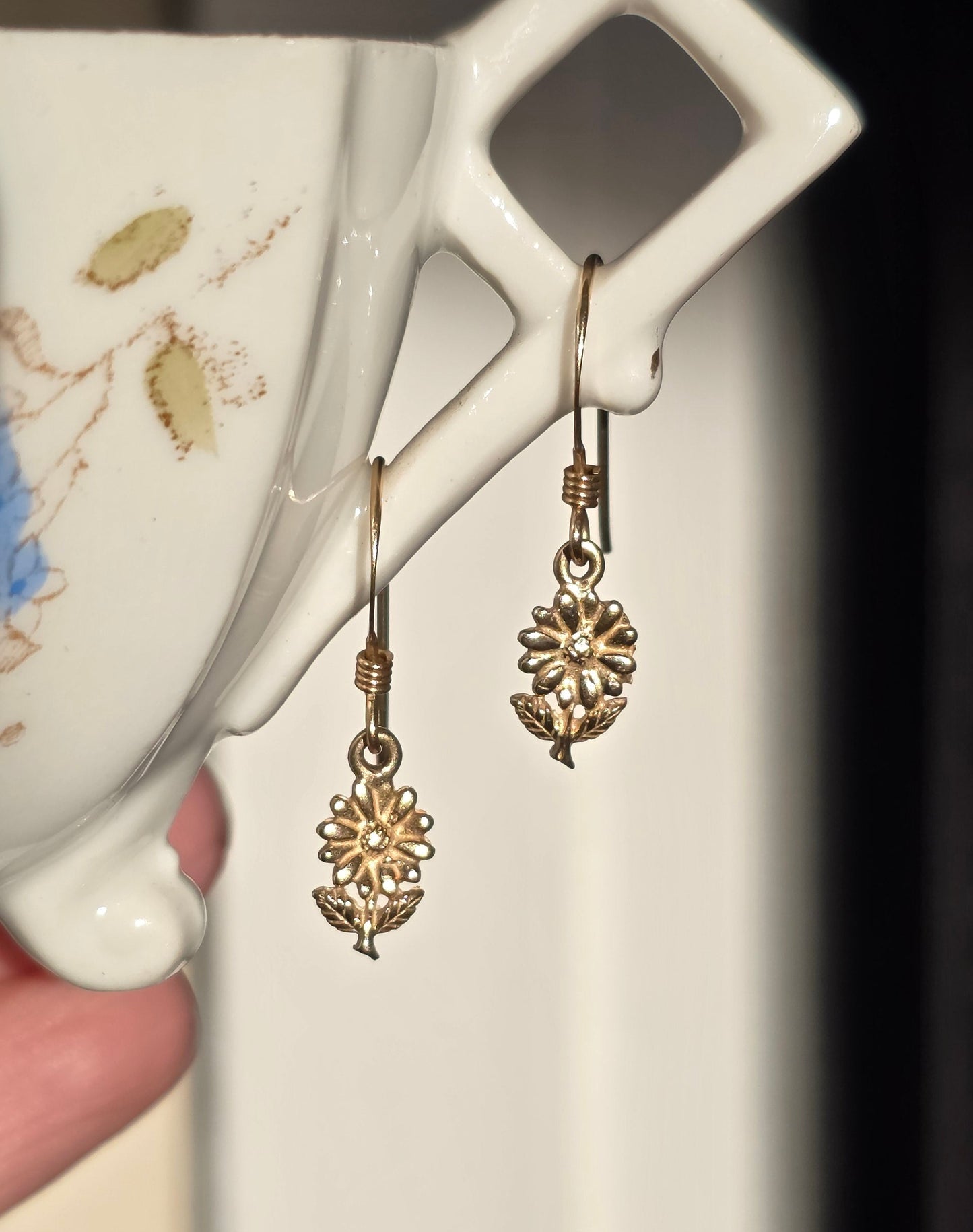 Sweet 14k Gold Sunflower Dainty Drop Dangle Earrings