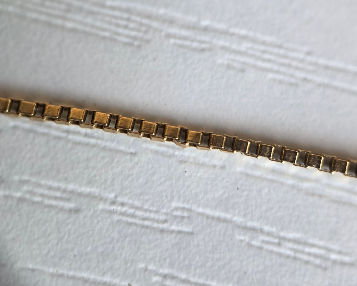 Vintage 14k Italian Gold Delicate Box Chain Necklace | 24"