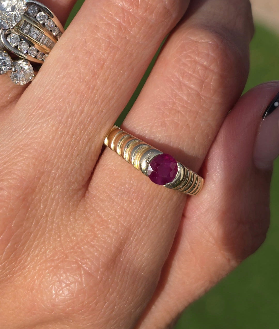 Gorgeous 14k Gold Ribbed Flush Set Ruby Ring Size 6
