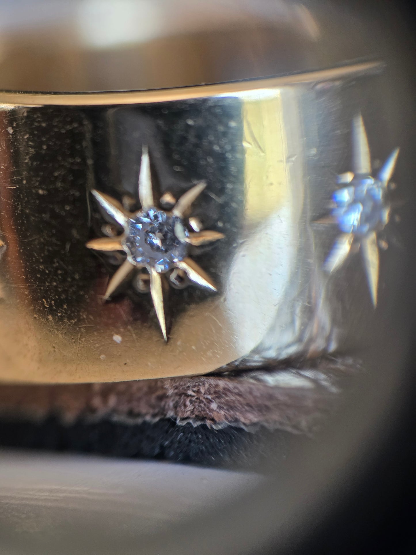 Gorgeous 14k Gold Starset Diamond Starburst Wide 10mm Chunky Cigar Band Hefty Ring Size 7