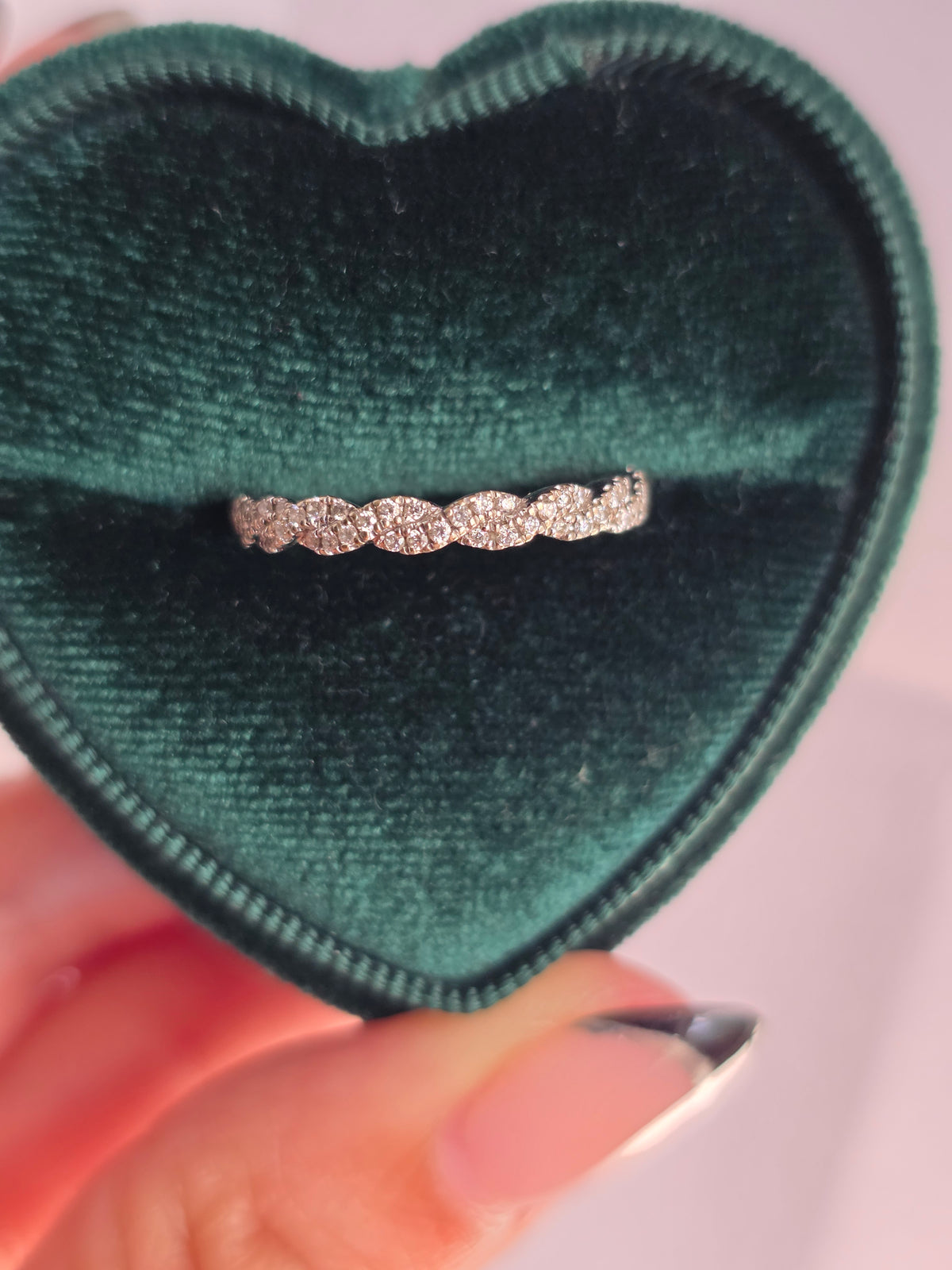 Gorgeous 14k White Gold Braided Diamond Anniversary Band Neil Lane Ring Size 6